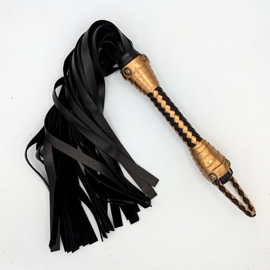 READY TO SHIP! – Cowhide – Leather Flogger – Lil' Guy – FCLMBB9524